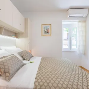 Grgur Apartment Split