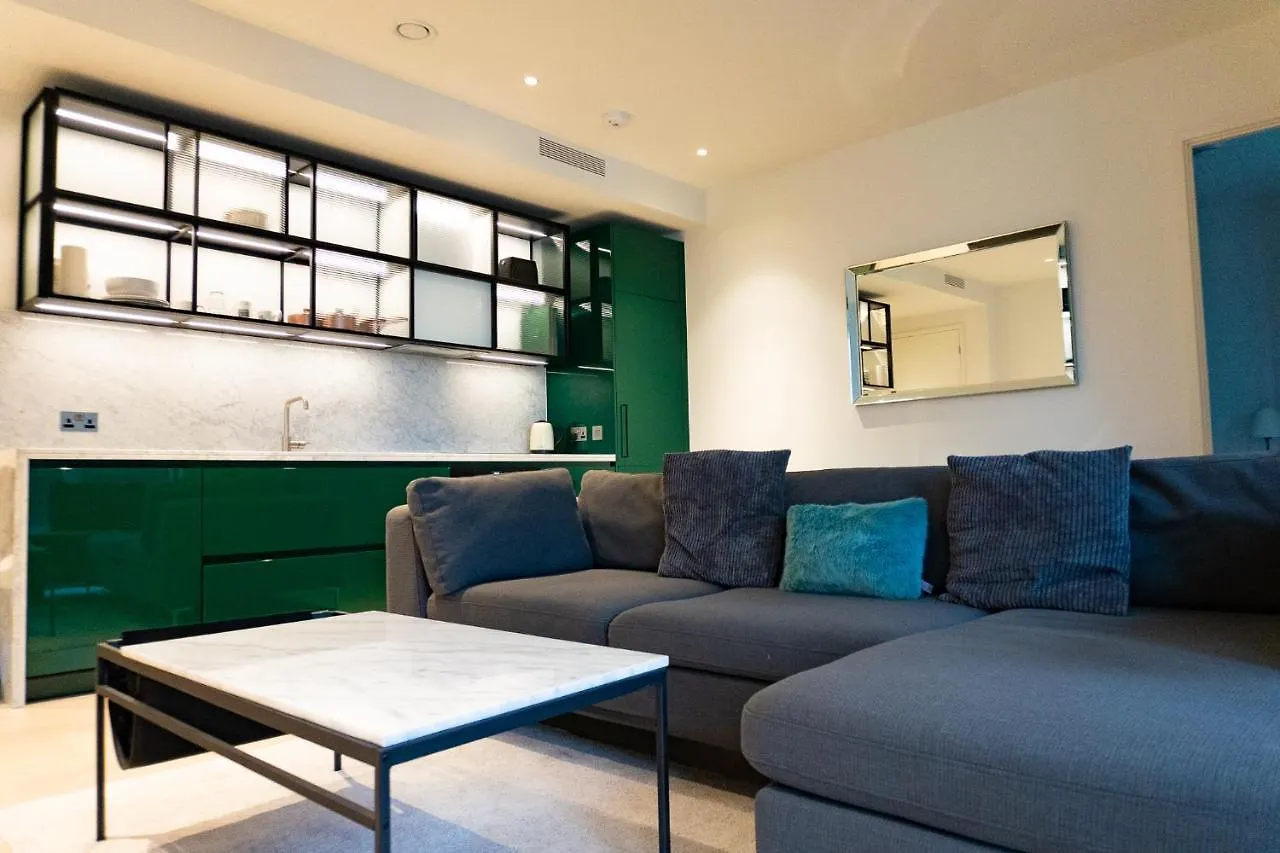 Apartment Luxury Balcony Apartment, Canary Wharf
