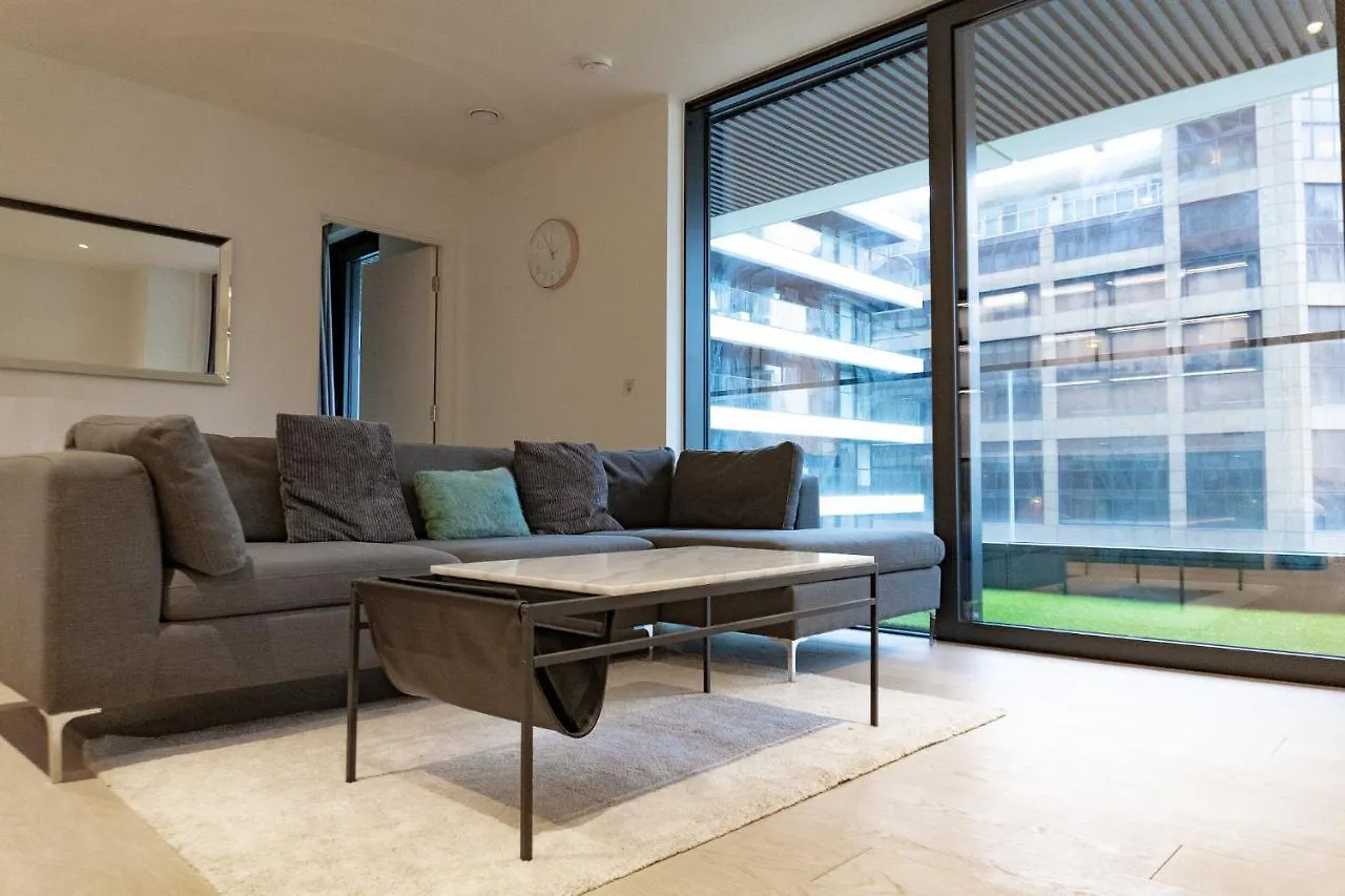 Apartment Luxury Balcony Apartment, Canary Wharf