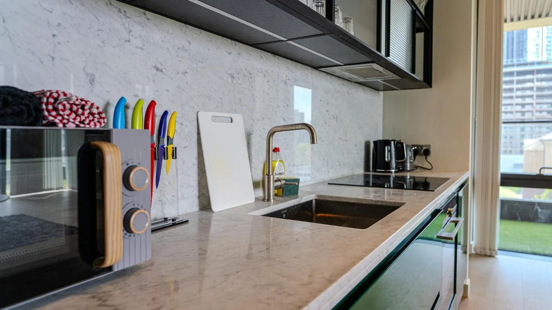 Apartment Luxury Balcony Apartment, Canary Wharf