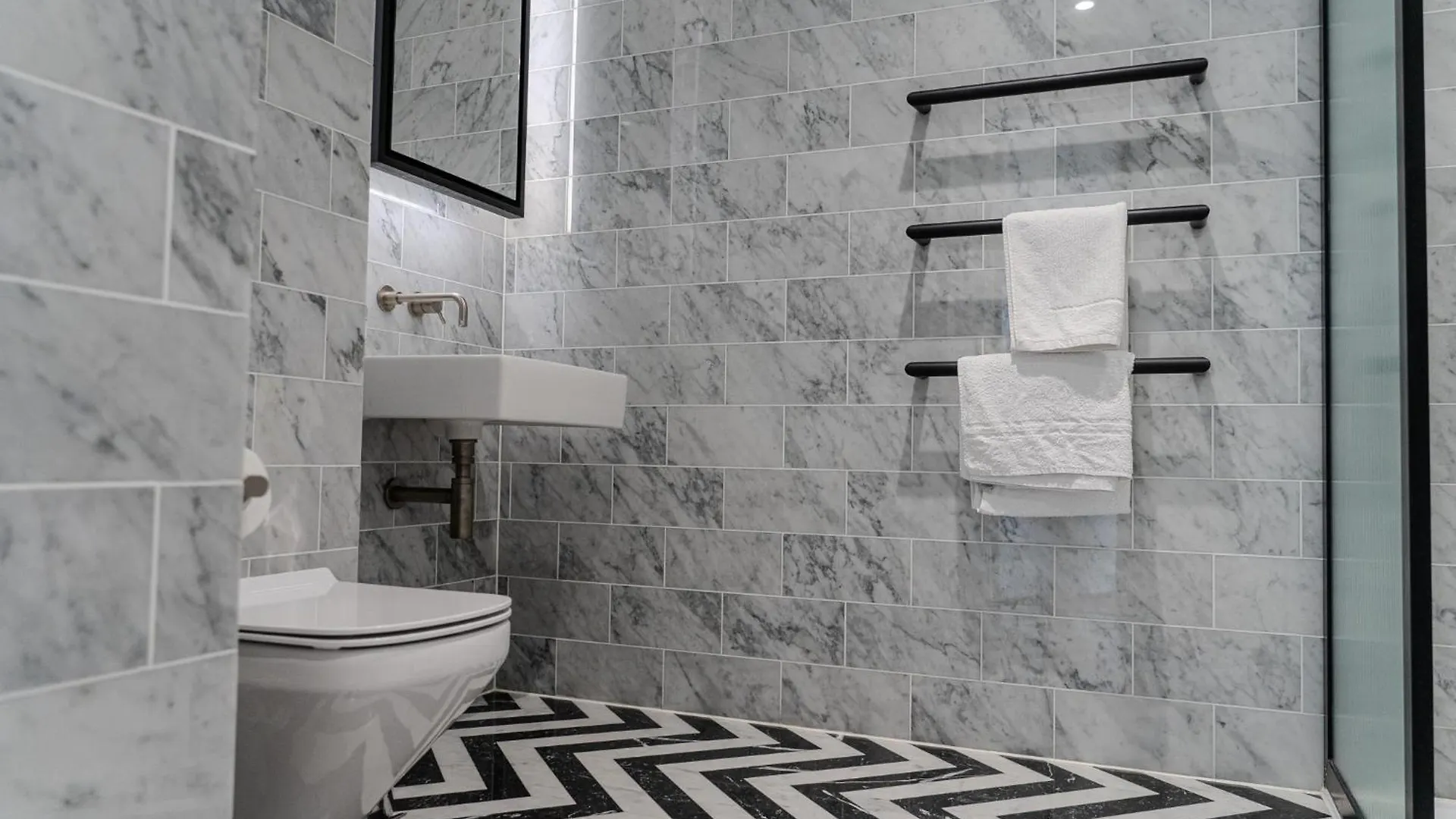 Luxury Balcony Apartment, Canary Wharf United Kingdom