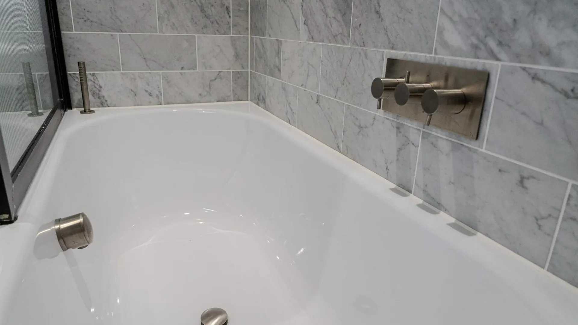 Luxury Balcony Apartment, Canary Wharf Apartment