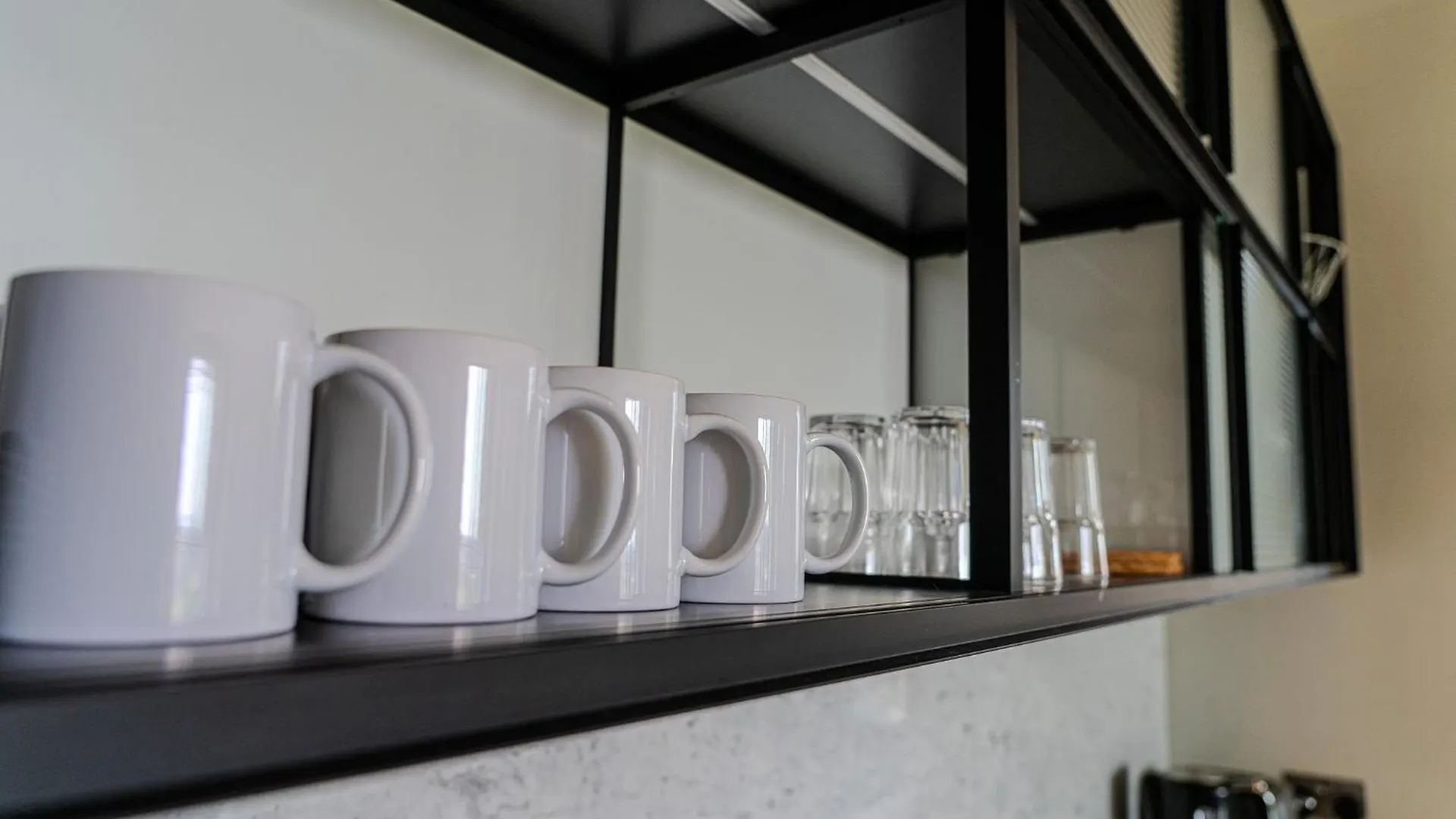 Luxury Balcony Apartment, Canary Wharf