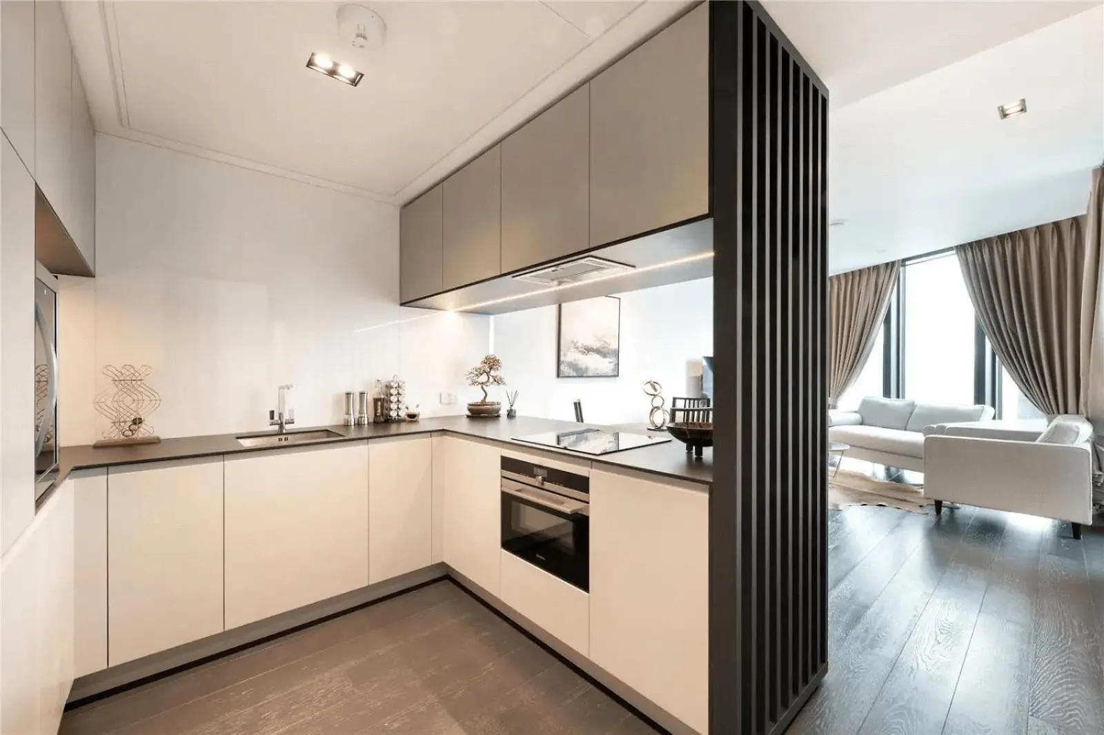 Luxury Balcony Apartment, Canary Wharf Apartment London